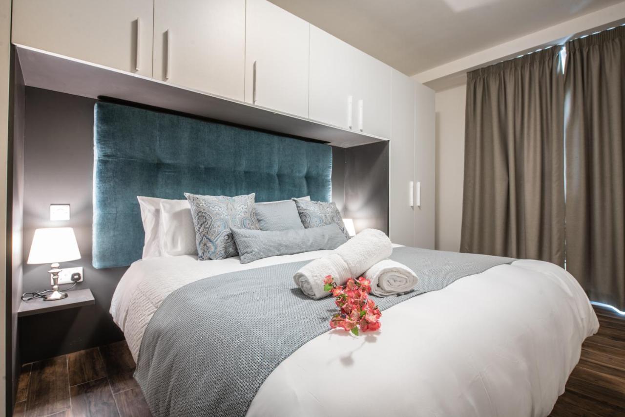 Electra Residence - Luxury Central Beachview Apartment Marsalforn Esterno foto