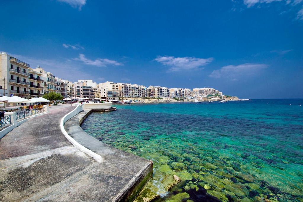 Electra Residence - Luxury Central Beachview Apartment Marsalforn Esterno foto